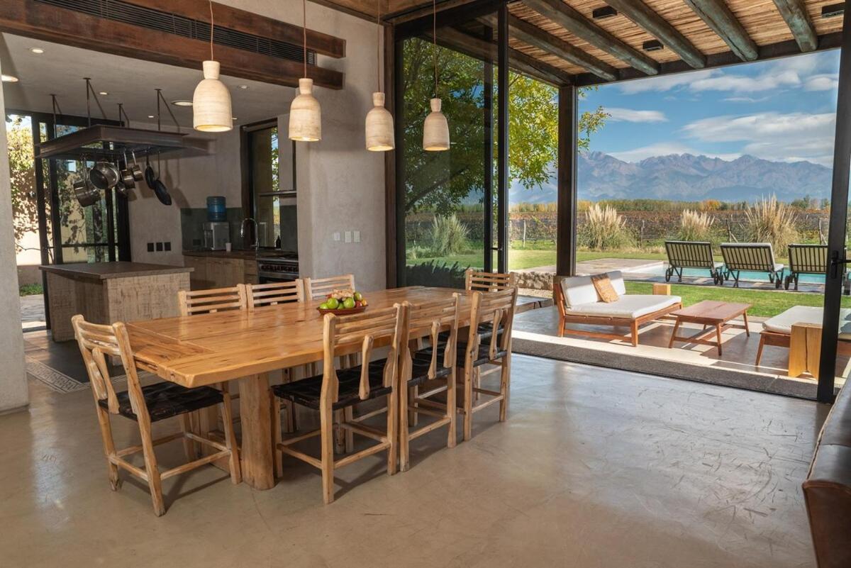 Casa Crux - Bodega Alfa Crux Villa Eugenio Bustos Buitenkant foto